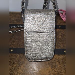 Guess Delon Chit Chat Phone Pouch